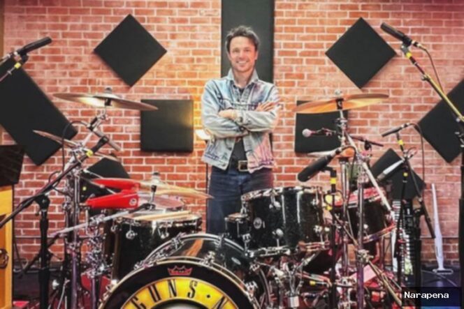 
					Isaac Carpenter: Drummer Baru Guns N’ Roses, Siapa Dia?