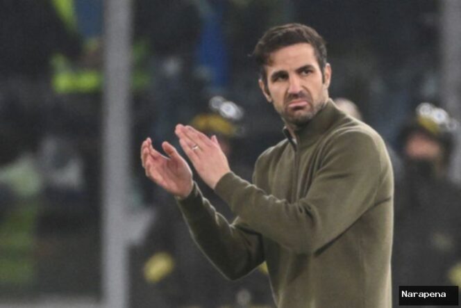 
					Fiorentina Hancurkan Como: Fabregas Kirim Sinyal Bahaya ke Serie A!