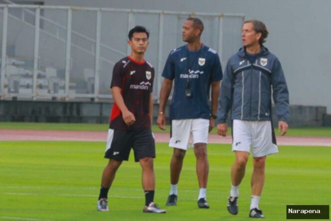 
					Pengamat: Alex Pastoor Pelatih Timnas Indonesia, Kluivert Pulang Aja ke Belanda