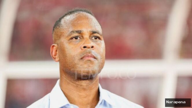 
					Komentar Pedas Kluivert: Timnas Indonesia Gagal Piala Dunia 2026!