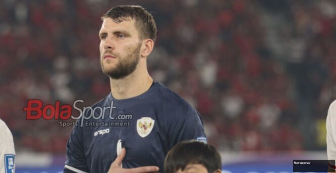 
					Arab Saudi Terkejut Maarten Paes Sembuh dari Cedera, Tembok Garuda Timnas Indonesia!